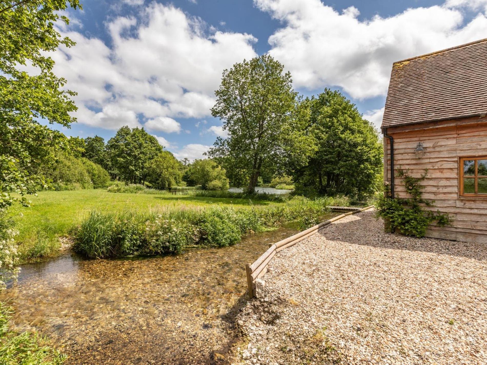 2 Bed In Dorchester 75243 Frampton  エクステリア 写真