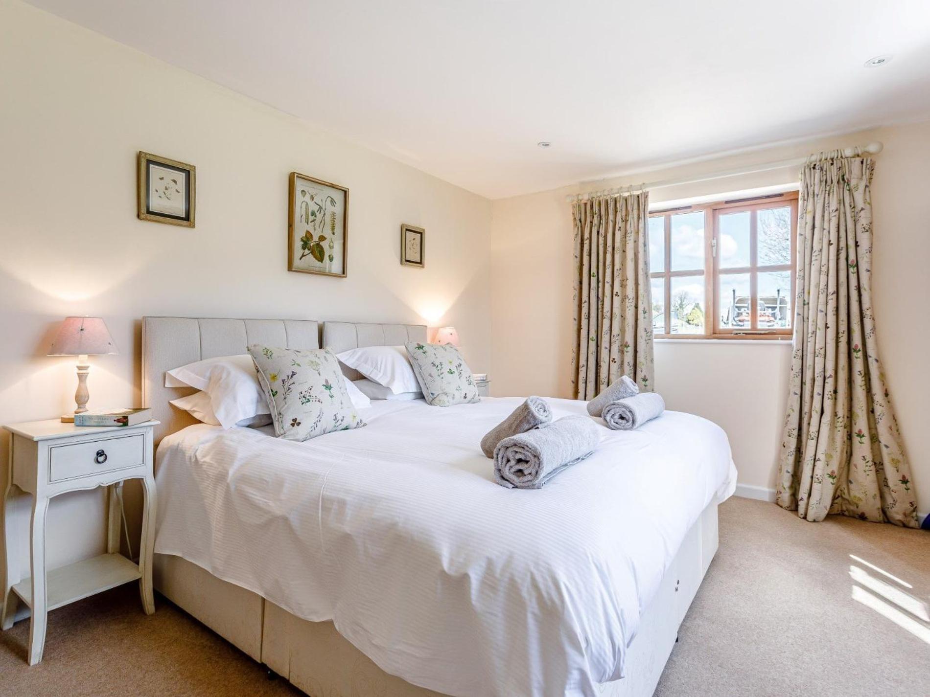 2 Bed In Dorchester 75243 Frampton  エクステリア 写真