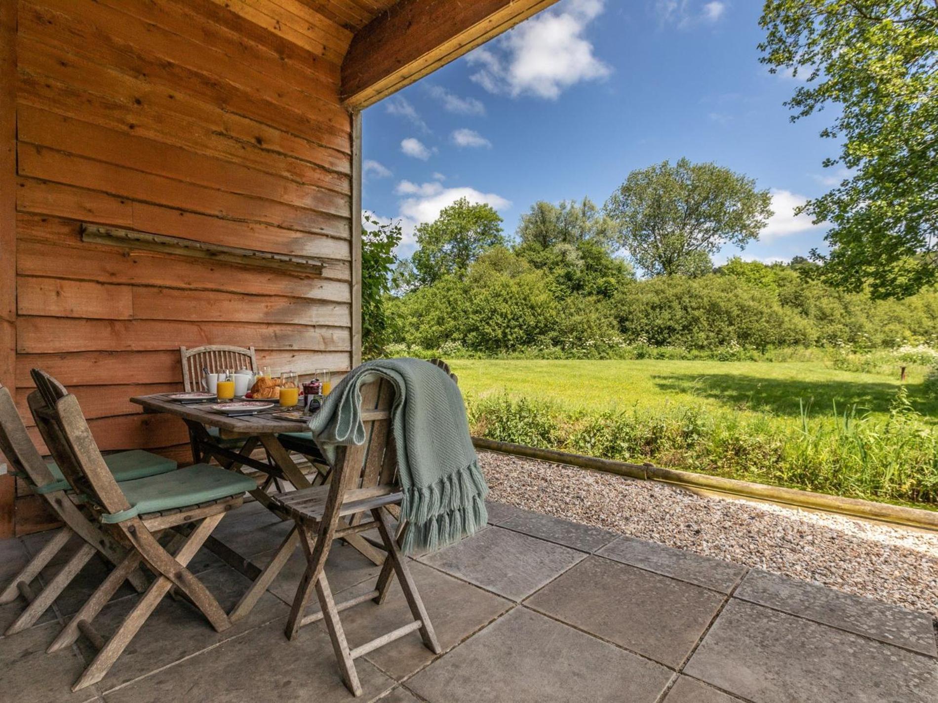 2 Bed In Dorchester 75243 Frampton  エクステリア 写真